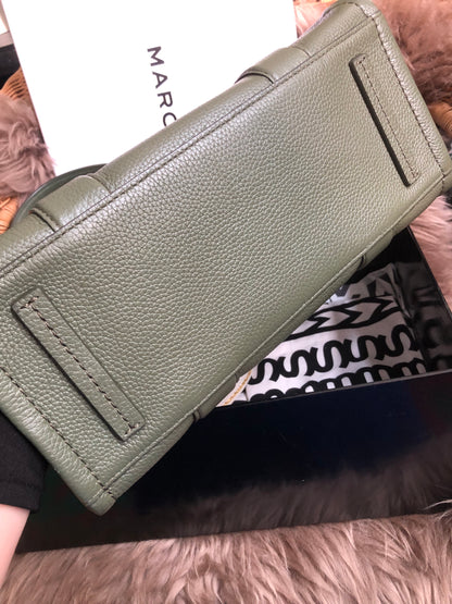 Preloved Marc Jacobs the medium leather tote bag in Green