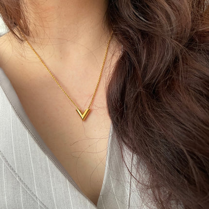 Preloved Authentic Essential V Necklace