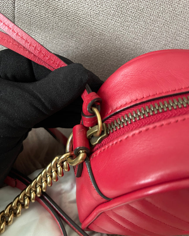 Preloved Authentic Gucci GG Marmont Camera Bag