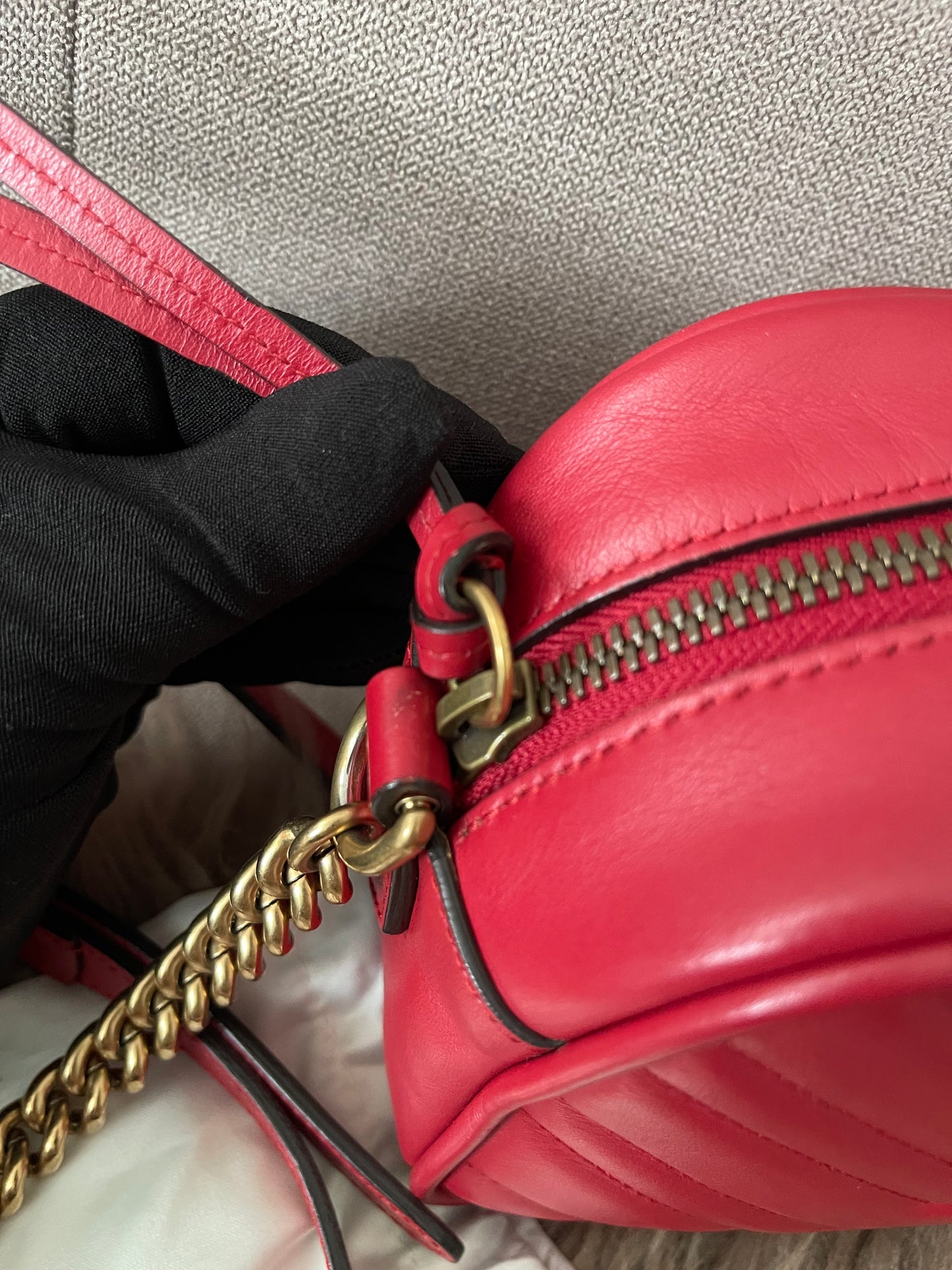 Preloved Authentic Gucci GG Marmont Camera Bag