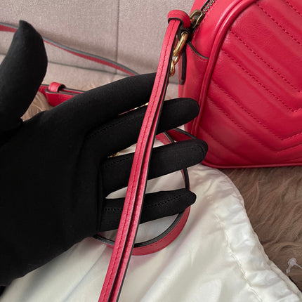 Preloved Authentic Gucci GG Marmont Camera Bag