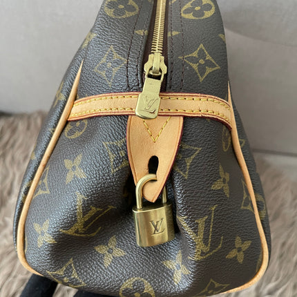 Preloved Authentic Louis Vuitton Montorgueil PM bag in monogram canvas