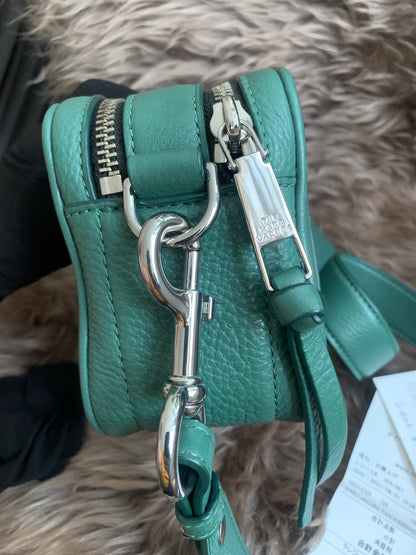Marc Jacobs The Softshot 21 in cucumber green leather silver-tone hardware