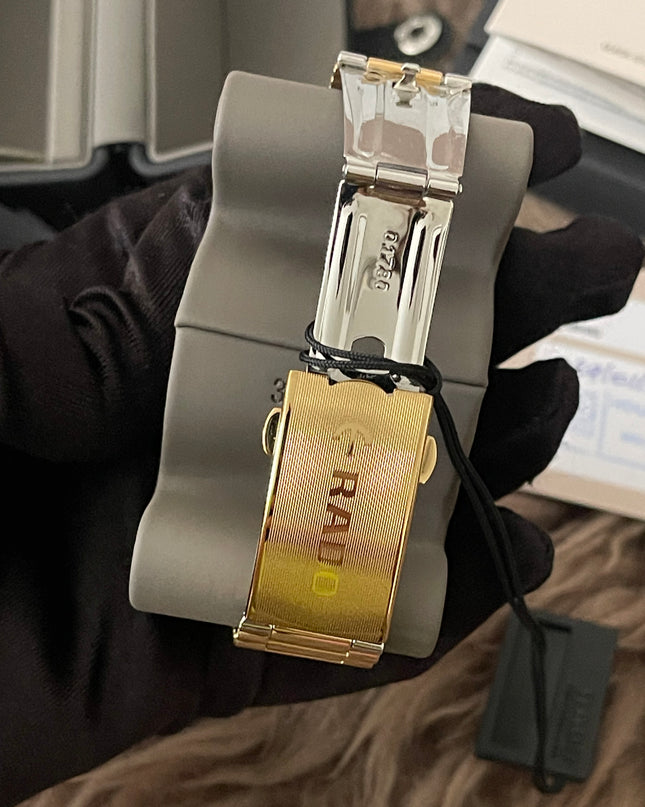 Preloved Authentic RADO
Men's Diastar Original Quartz