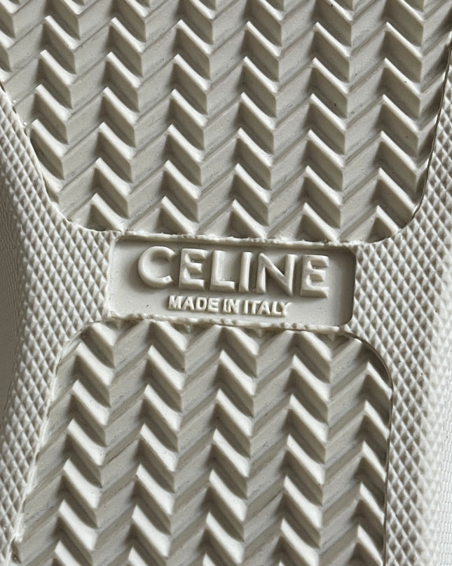 Preloved Authentic Celine Alan Sneaker with Triomphe in Canvas Off-White
