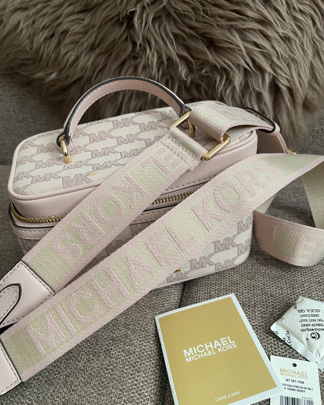 Preloved Authentic Michael Kors Jet Set MD Zip Tote Crossbody in Blush Pink MK Signature