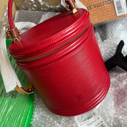 Preloved Louis Vuitton Red Epi Leather Cannes w/provided strap