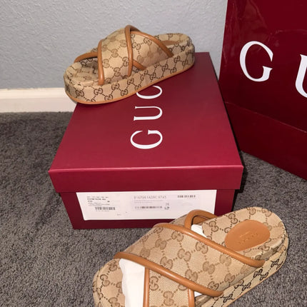 Preloved Authentic GUCCI designer slide sandals for women SZ38