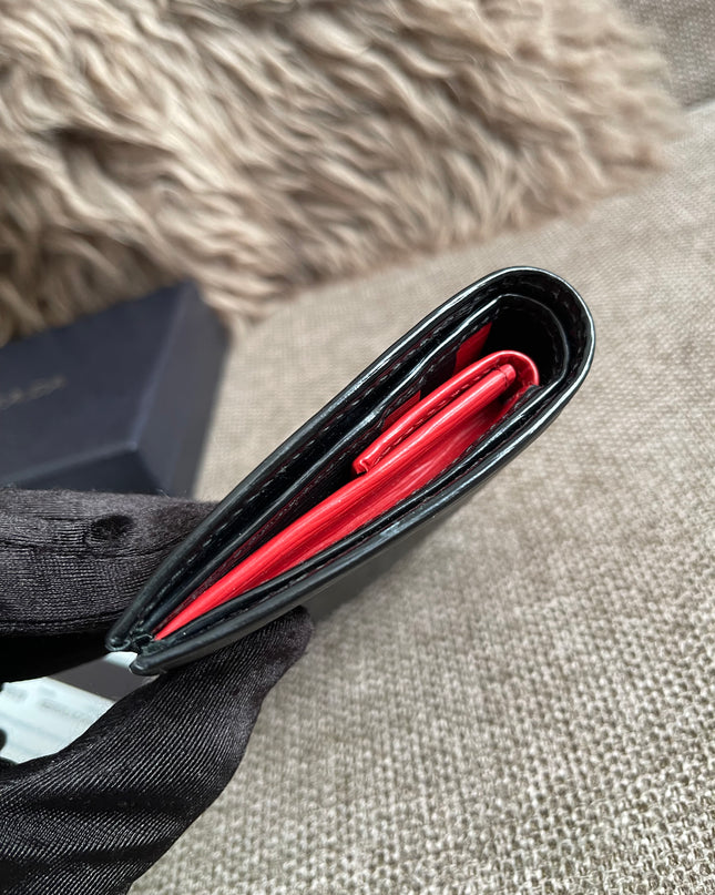 Preloved Authentic Prada Portafoglio Verticale Piccolo Small Vertical Wallet