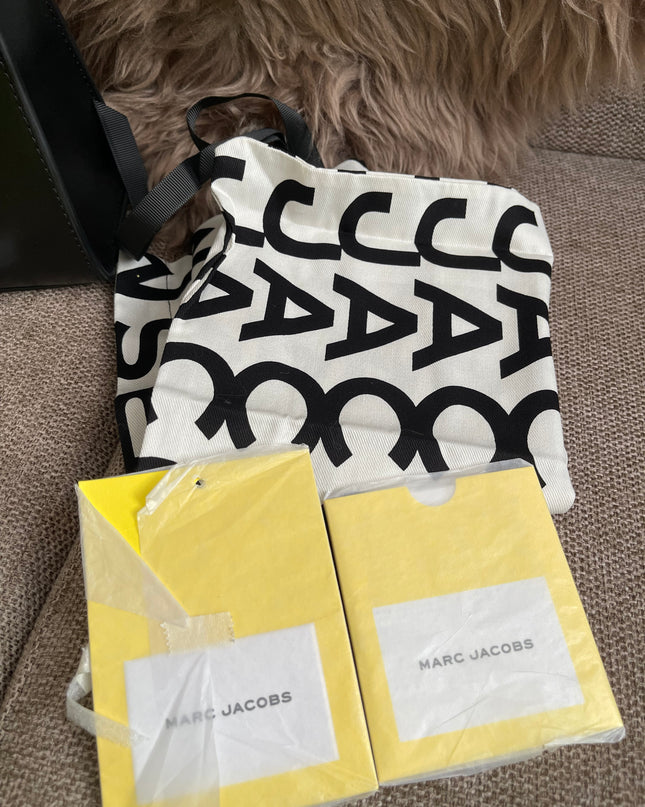 Preloved Authentic Marc Jacobs The St. Marc Top Handle Bag in Black — Brand New