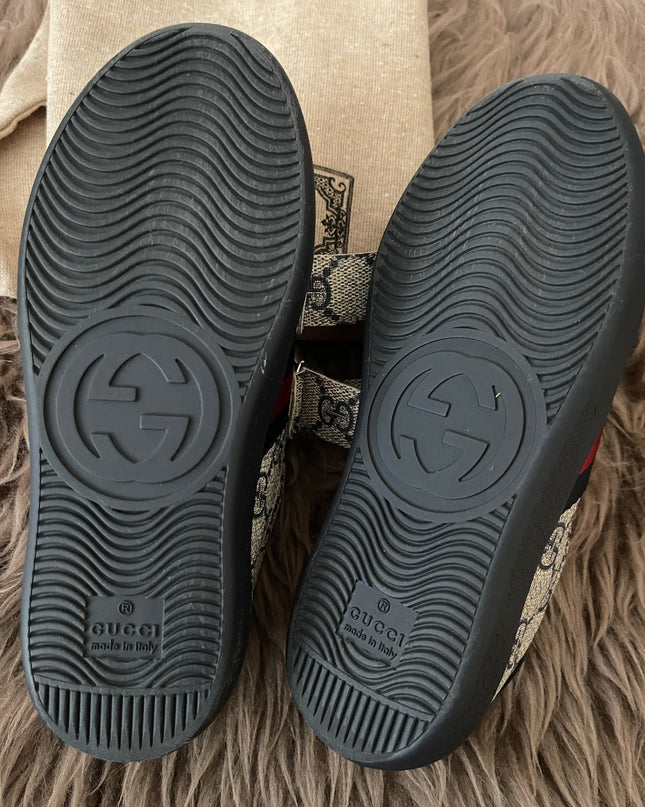 Preloved Authentic Gucci Kids Ace Sneakers (GG Supreme) sz 31