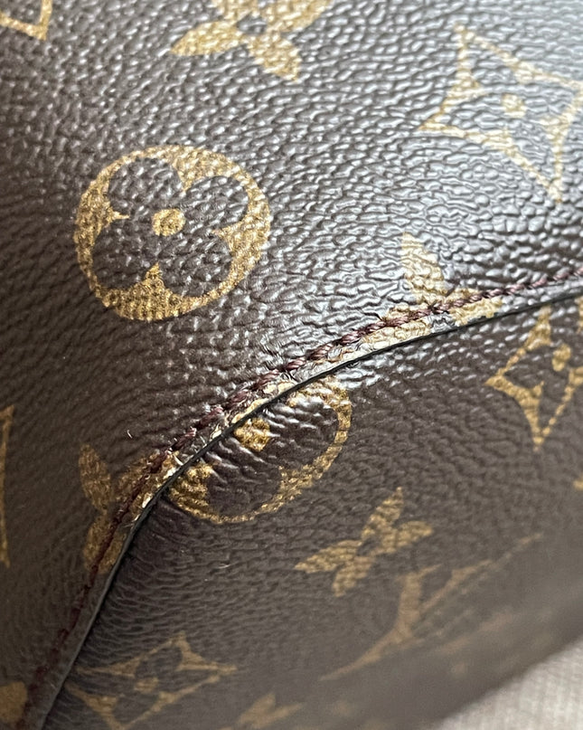 Preloved Authentic Louis Vuitton NéoNoé BB — Monogram Love Lock (Limited Edition)