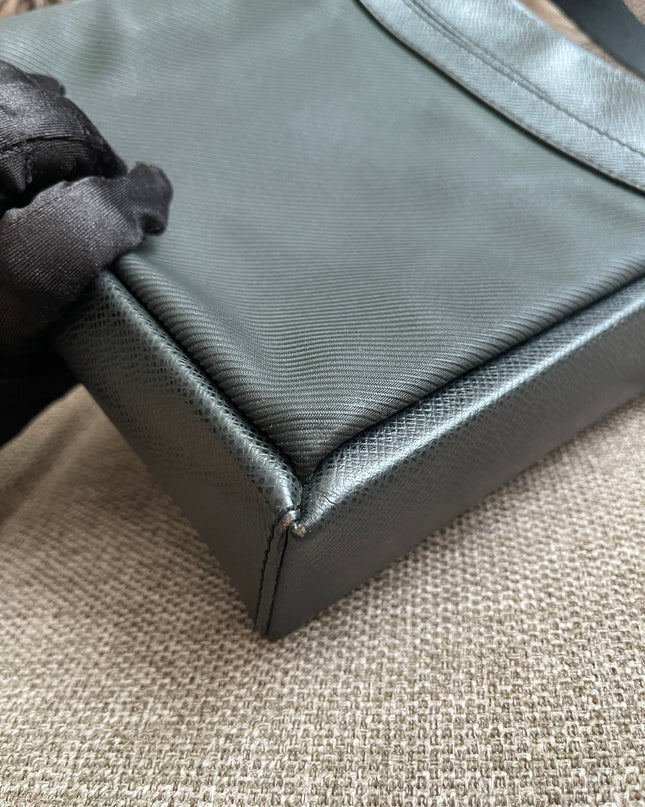 Preloved Authentic Louis Vuitton Taiga Leather Crossbody Bag – Épicéa Green, Silver Hardware