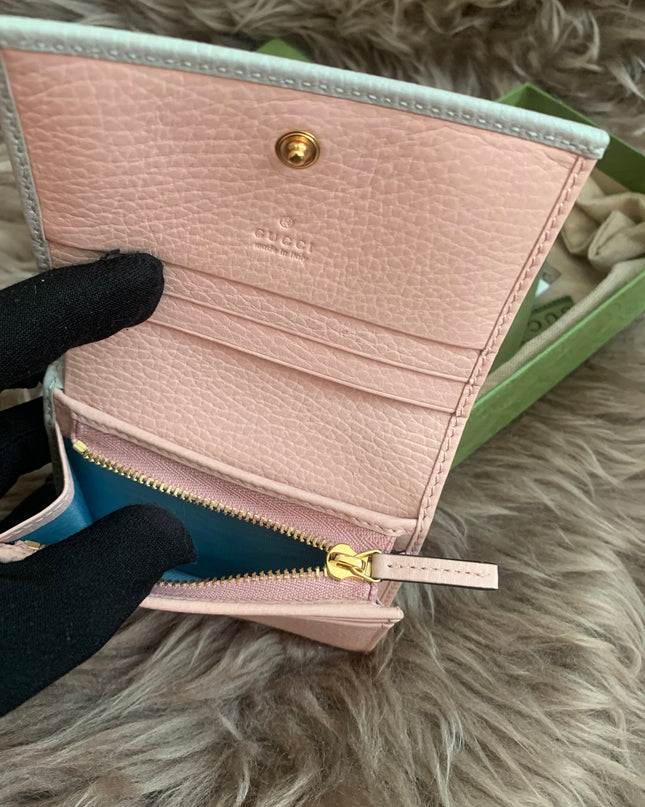 Gucci

GG Marmont card case wallet