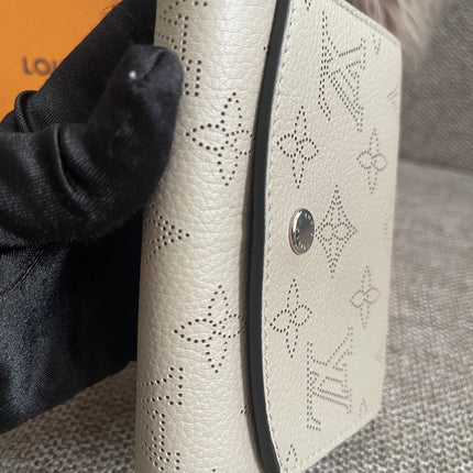 preloved AUTHENTIC Louis Vuitton Iris Compact Wallet – Mahina Galet