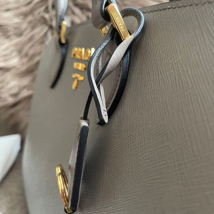 Preloved Authentic Prada Saffiano Lux Tote