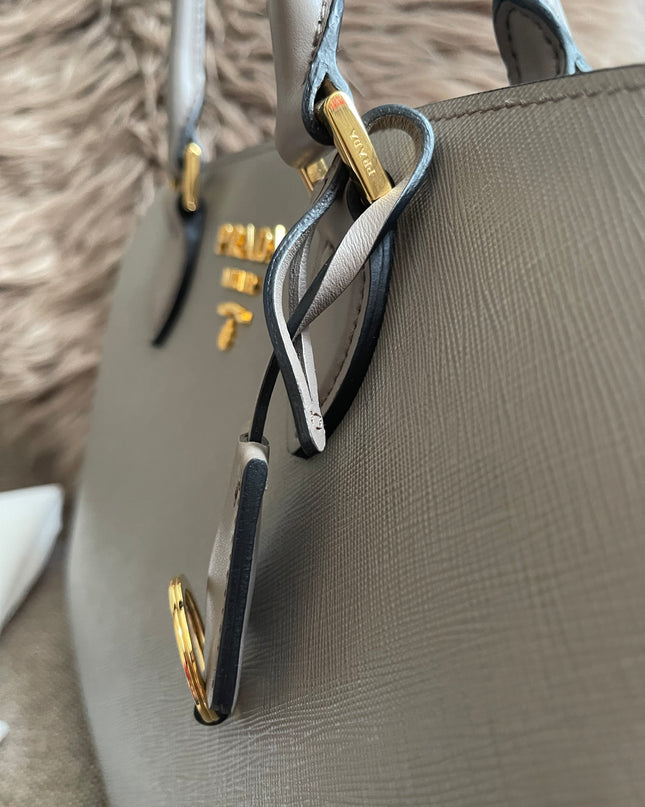 Preloved Authentic Prada Saffiano Lux Tote