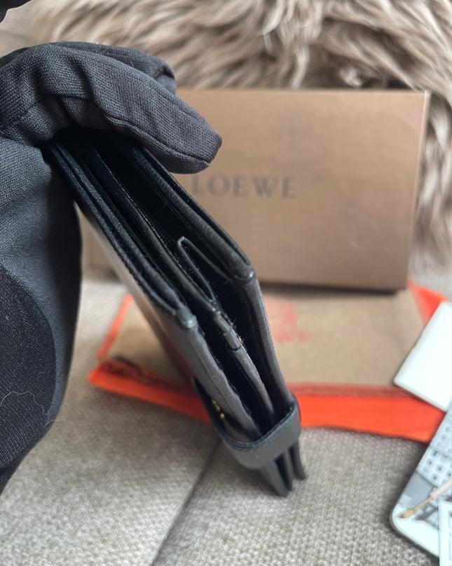 Preloved Authentic Loewe Bifold Wallet Black Grained Leather