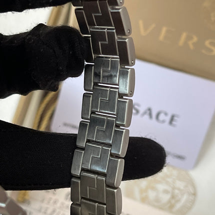 Preloved Authentic Versace Hellenyium Automatic watch with a grey dial