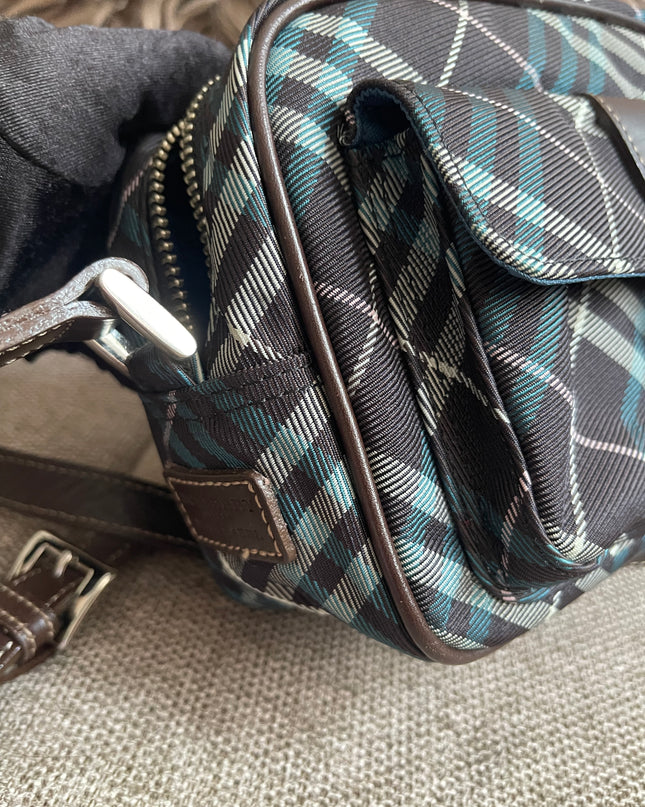 Preloved Authentic Burberry Nova Check Tartan Crossbody Camera Bag