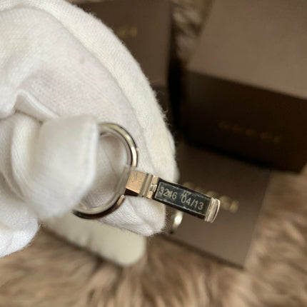 Gucci Tornavoni Women's Watch, 0.7 inch (18 mm), Quartz, White Pearl YA120517