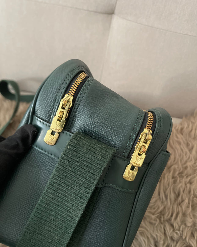 Preloved Authentic Louis Vuitton Green Taiga Leather Reporter PM Messenger Bag
