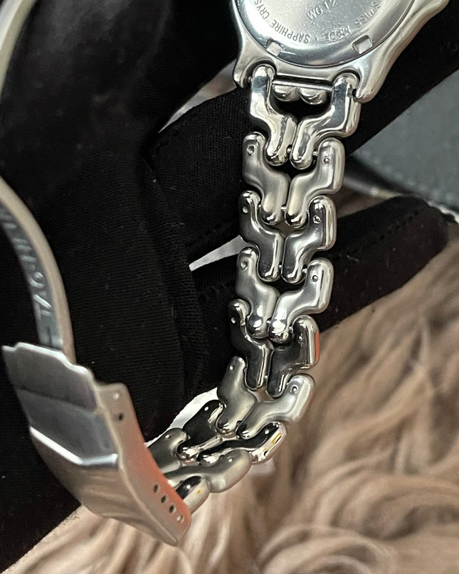 Preloved Authentic TAG Heuer Professional 200M stainless steel watch