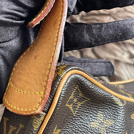 Preloved Authentic Louis Vuitton Croissant MM