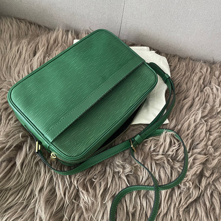 Preloved Authentic  Louis Vuitton Epi Trocadero 27