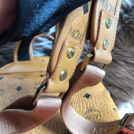 Preloved  MCM Stark Side Studs Backpack