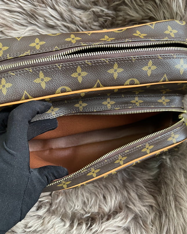 Preloved Louis Vuitton 2005 Nil messenger bag