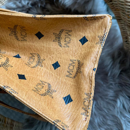 MCM Cognac Visetos Coated Canvas Medium Heritage Top Zip Shopper Tote