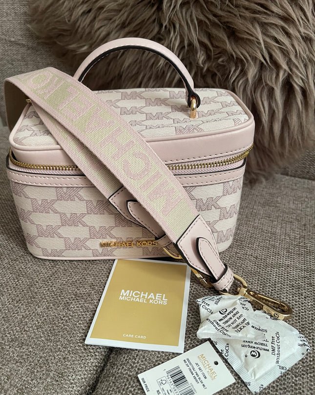 Preloved Authentic Michael Kors Jet Set MD Zip Tote Crossbody in Blush Pink MK Signature