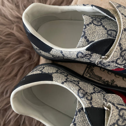 Preloved Authentic Gucci Kids Ace Sneakers (GG Supreme) sz 31