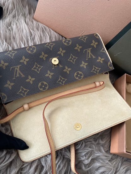 Preloved Authentic Louis Vuitton Monogram Pochette Twin PM cross body bag