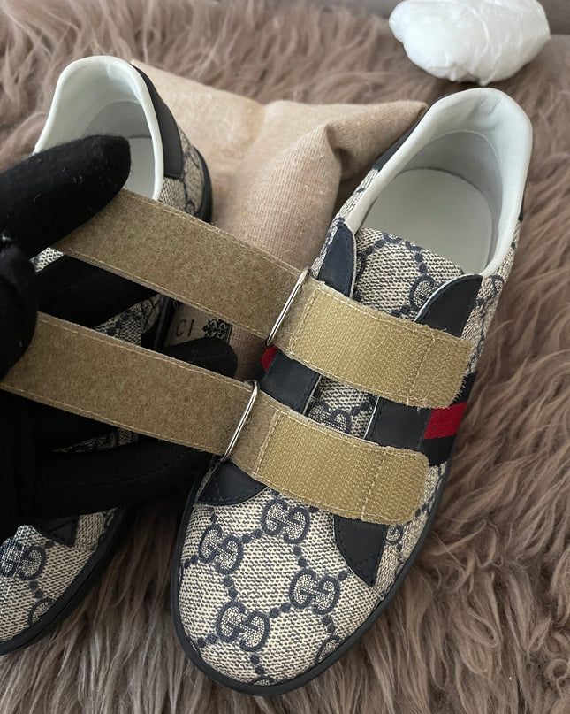 Preloved Authentic Gucci Kids Ace Sneakers (GG Supreme) sz 31