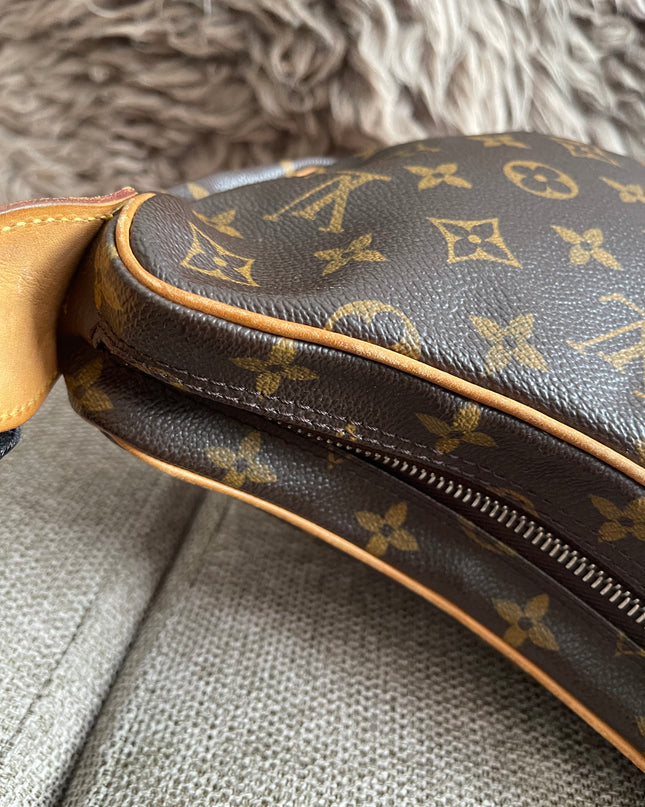 Preloved Authentic Louis Vuitton Croissant MM