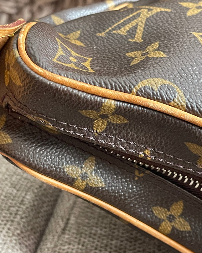 Preloved Authentic Louis Vuitton Croissant MM