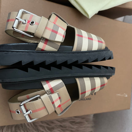 Burberry bundle set kids eur 27-28