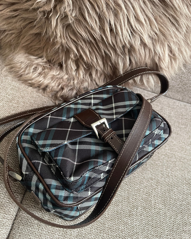 Preloved Authentic Burberry Nova Check Tartan Crossbody Camera Bag
