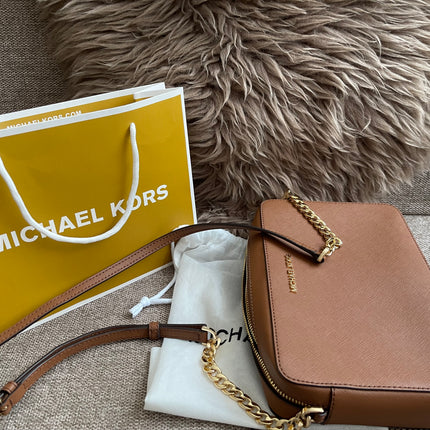 Preloved Authentic Michael Kors Jet Set Large Crossbody – Luggage Saffiano Leather, Gold Chain (Brand New)