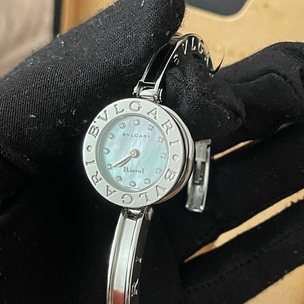 Preloved Authentic Bvlgari B.zero1 Watch 22mm stainless steel case, a blue mother-of-pearl dial with diamond