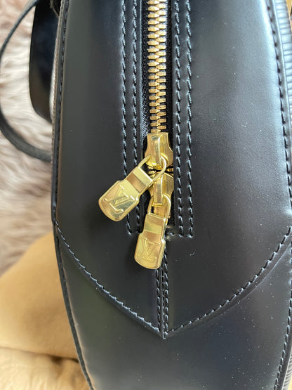 Preloved LOUIS VUITTON Voltaire Epi Leather Shoulder Bag
