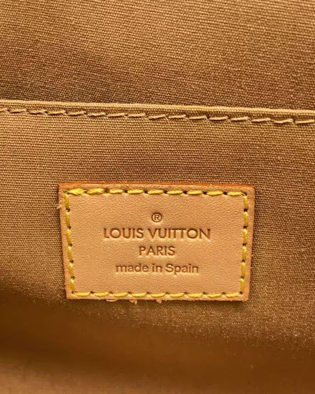 Preloved Authentiv Rank A- LOUIS VUITTON Roxbury Drive_Monogram Vernis/Enamel/BEG