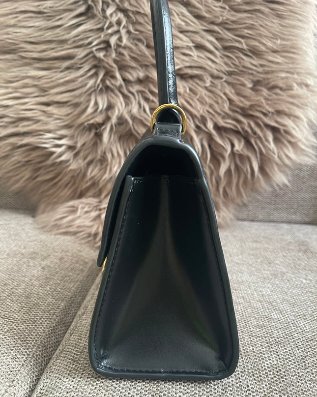 Preloved Authentic Marc Jacobs The St. Marc Top Handle Bag in Black — Brand New