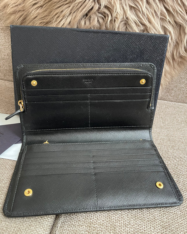 Preloved Authentic Prada Organizer Wallet — Saffiano Leather