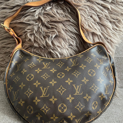 Preloved Authentic Louis Vuitton Croissant MM