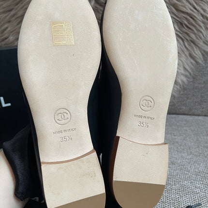 Preloved Authentic Chanel Ballet Flats — Black Lambskin & Patent Cap Toe (Size 35½)