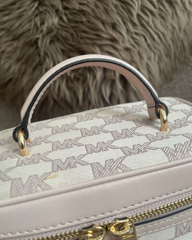 Preloved Authentic Michael Kors Jet Set MD Zip Tote Crossbody in Blush Pink MK Signature