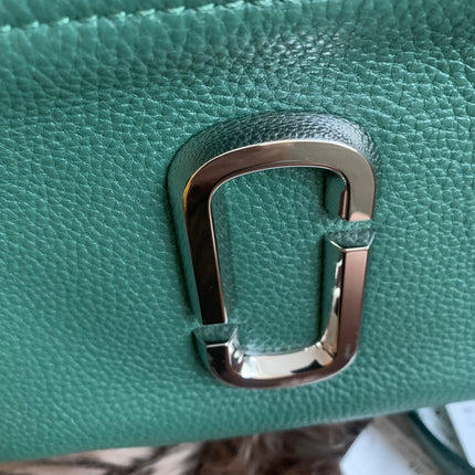 Marc Jacobs The Softshot 21 in cucumber green leather silver-tone hardware